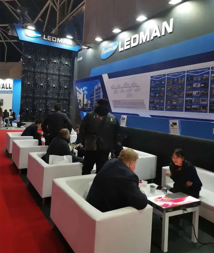 ISE2020 Curtain Call | Ledman P0.6 UHD Micro LED Display Highlights the Charm of Technology