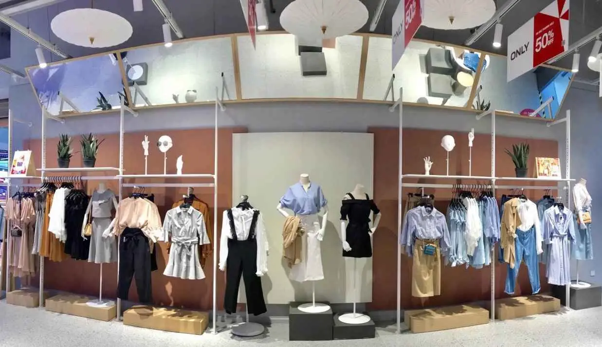 Commercial Track Lighting