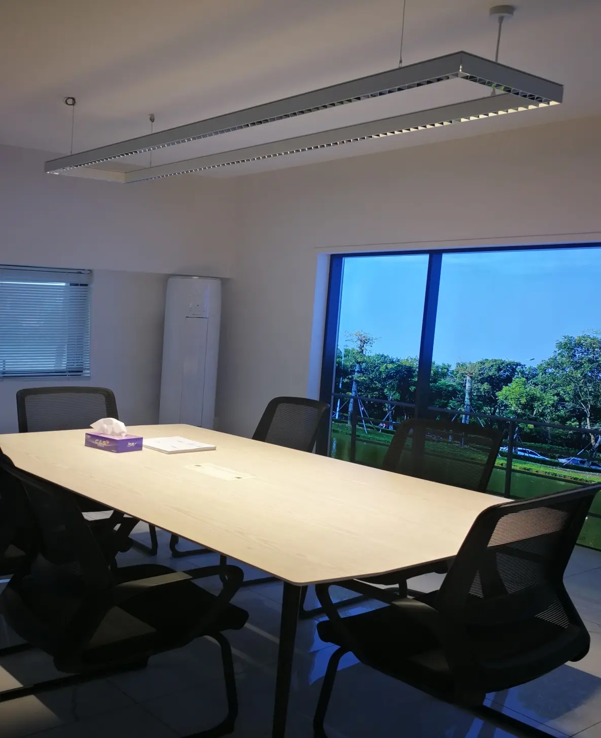 commercial office lighting