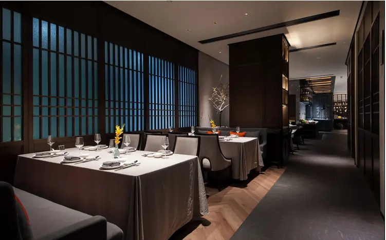 commercial restaurant lighting